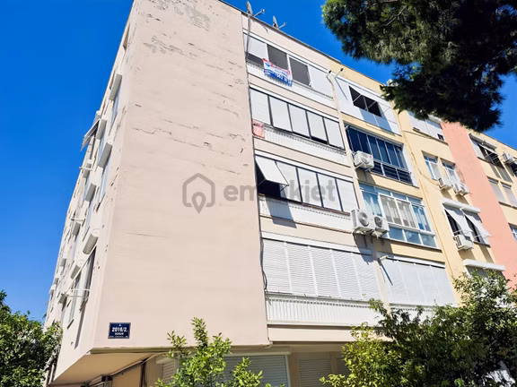 Bostanlı Satılık Tadilatlı 3+1 1