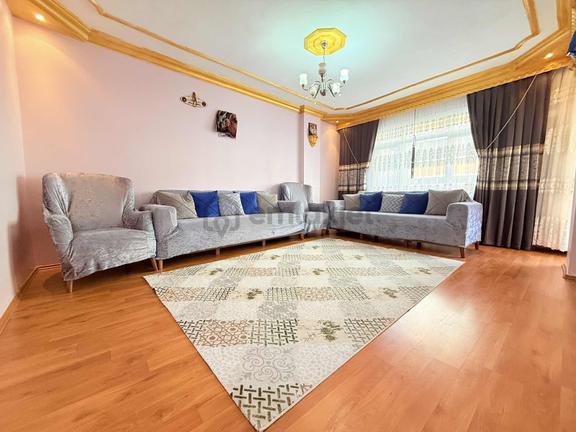 Arzu Emlak'tan Zübeyde Hanım Mah Satılık 3+1 120 M2 Ara Kat 1