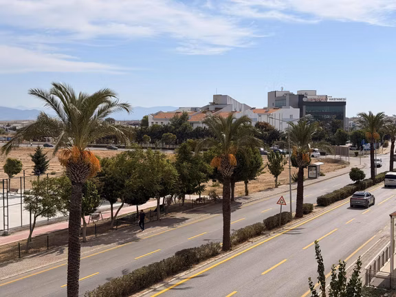 Devlet Hastanesi Yakını Ön Cephe 3 + 1 Ayrı Mutfak 2