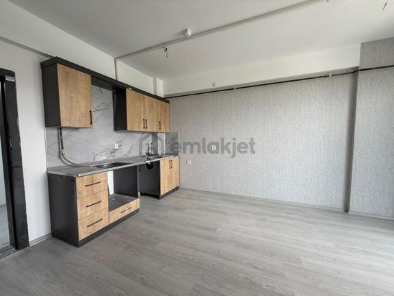 Öğretmen Evi Yanı Kayalar Yapıda Satılık 1+1 2