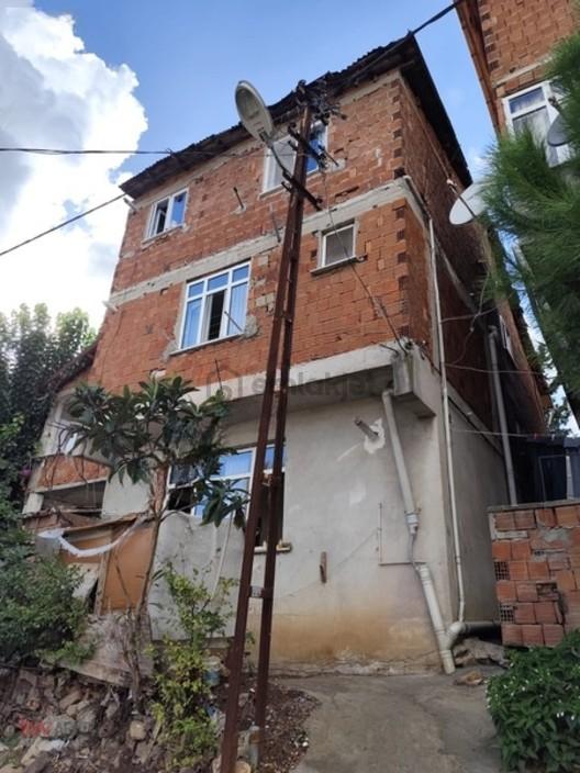 Sancaktepe Fatih Mahallesinde 3 Katlı Yatırımlık Satılık Bina 2