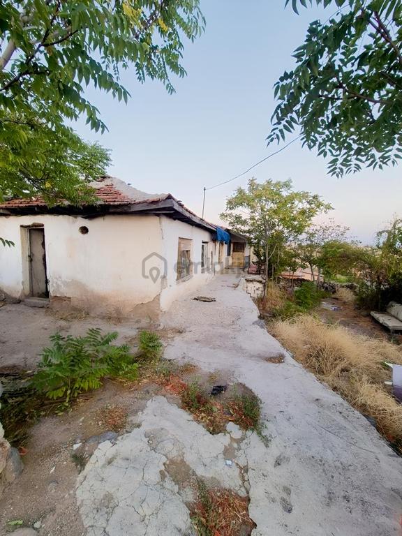 M.akìf Mah. 343m2 / 2 Kat Emsal Önü Açık Manzaralı Köşe Parsel 2