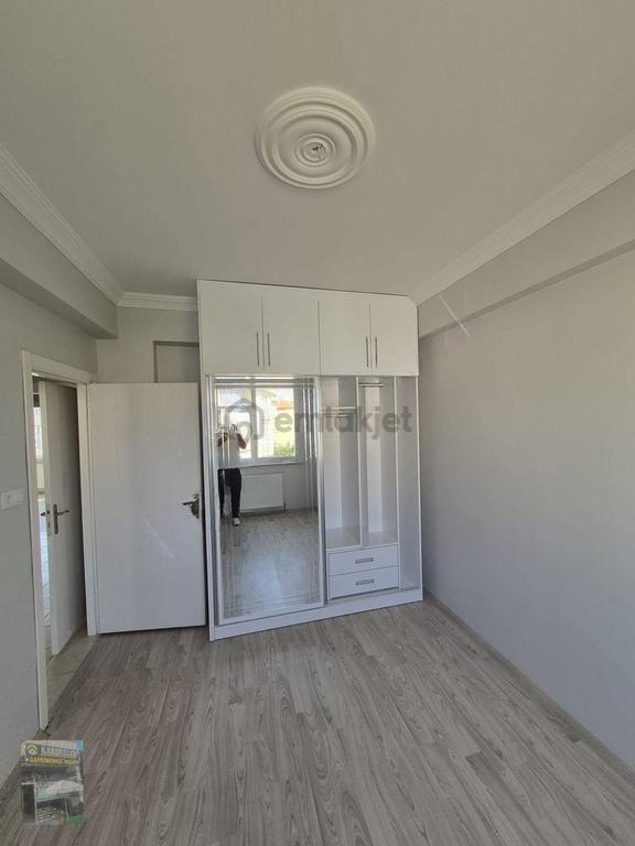 Konya Karatay Satılık 3+1 Arakat Daire 1