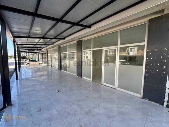 Hanlıköyde 200 M² Geniş Kullanım Alanlı Satılık Dükkan 2