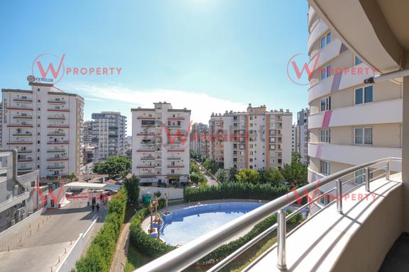 W Property'den Özdiker Corona'da Havuz Manzaralı Kiralık 2+1 2