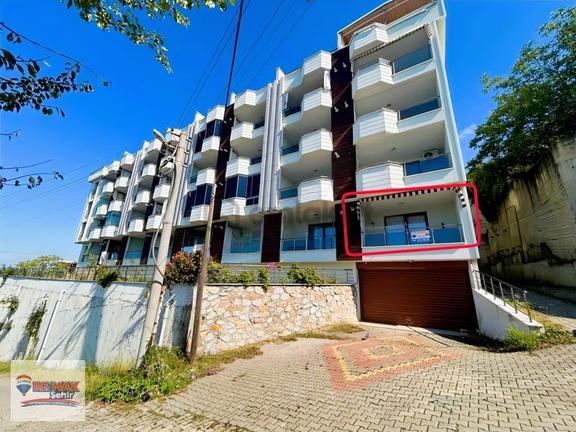 Re/max Şehir'den Esenköy'de Deniz Manzaralı Satılık Daire 1