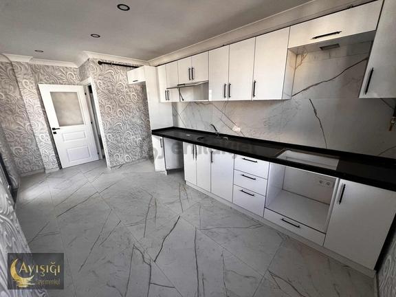 Çayırova Özgürlük Mh İstiklal Cd. Satılık 5+1 Dublex Daire 1