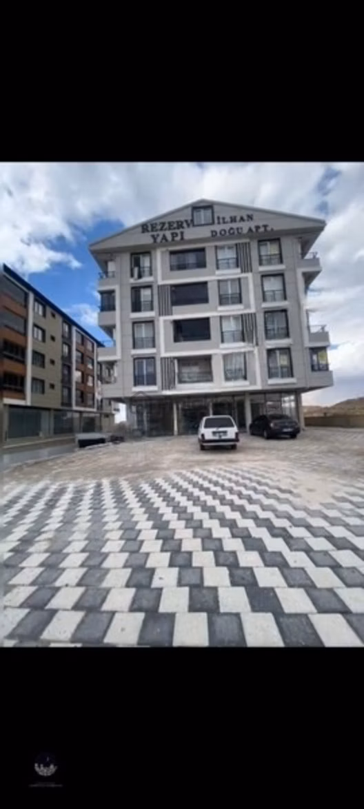 Çayıraltı Emlak'tan 2000 Evler'de Kiralık Eşyalı 1+1 Daire 1
