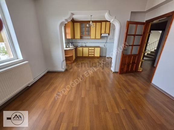 Aydoğdu'dan Kakaç Okulu 4+1 2kat Asansörlü,kilerli,güney Cepeli. 2