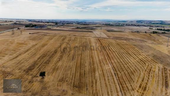 Kavak Mahallesi Şehir Merkezine 800 Metre Mesafede Fırsat Arazi! 2