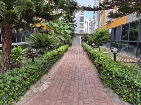 Konyaaltı Hurmada Sitede 1+1 Giriş Daire(eşyalı Yada Eşyasız) 2