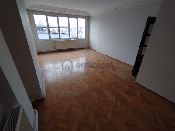 Yeski Emlâk İnşaattan Satılık Merkezi Konumda 3+1 Daire 1