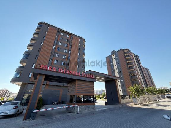 Mehmetçikte 3 Bloklu Sitede Geniş 2+1 Kiralık Daire 2