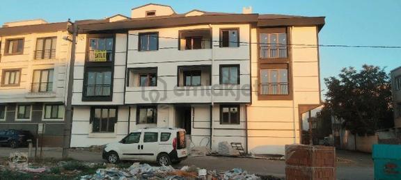 100.yılda Cadde Üzerinde 5+2 Dubleks 200 Metrekare 2 Mutfaklı Ferah Daire. 2