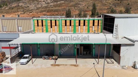 Karşıyaka Latife Hanım Mahallesi 150 M2 Satılık Atölye 1