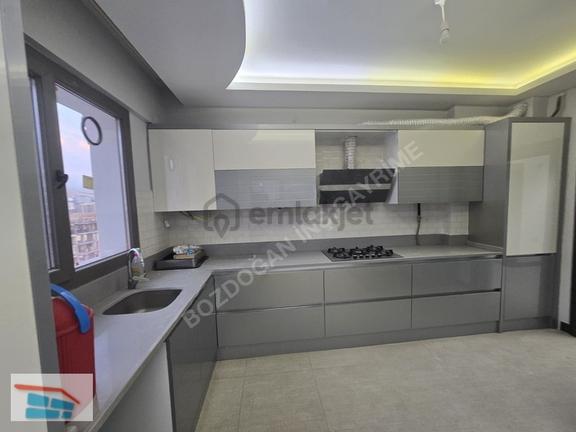 Bozdoğandan Bostanbaşı Çiftlik Cad Satılık 4+1 Daire 2