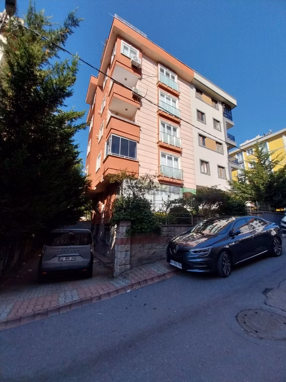 Merkezi Konumda Cadde Yakını Kaçrılmaz Fırsattt 2