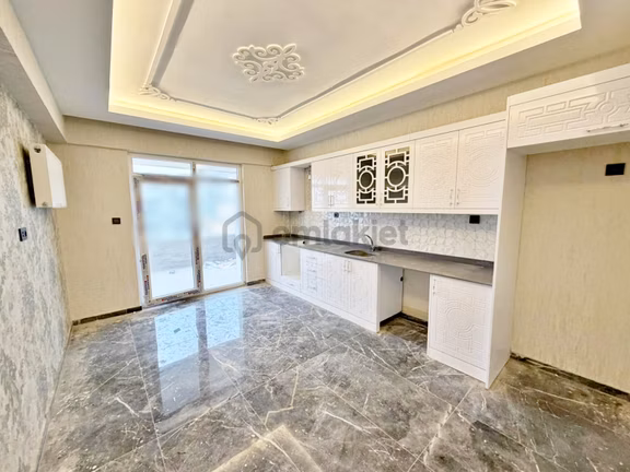 Göktürk'te Önü Açık Geniş Oturum Çift Balkon Bakımlı Arakat 3+1 1