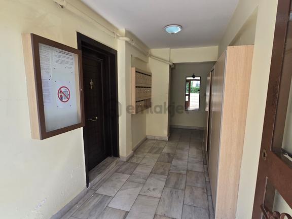 Bayraklı Körfez Mahallesi'nde Satılık 3+1 Daire 2