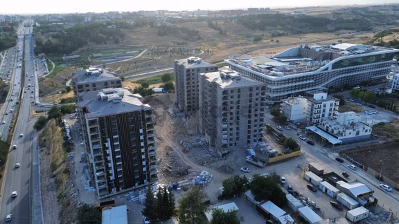 Yeni Sanayi Mahallesi 4+1 Geniş Balkonlu Satılık Daire 1