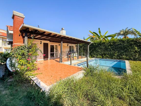 Goldhouse Dan Kiralık Yanıklar Da Site İçerisinde Özel Havuzlu 3+1 Villa 1