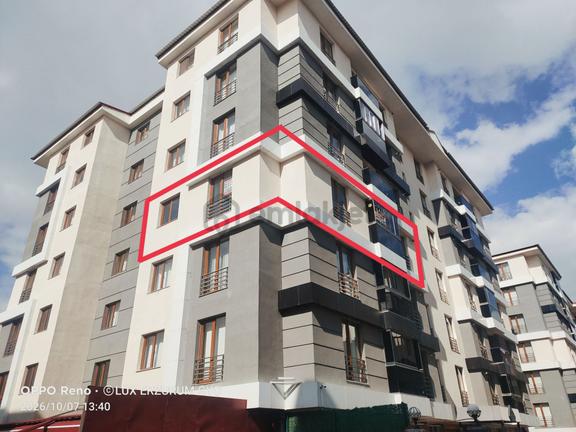 Lüx Erzurum'dan Yıldızkent'te Hastane Karşısı Kiralık 4+1 Arakat Daire 1