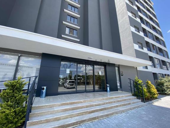 Jovenport Havalimanı Yanında Sıfır Eşyalı Kiralık Daire 2