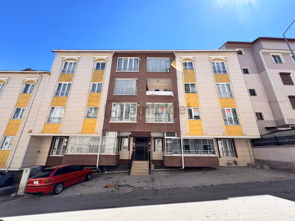 Sivas Gmt Emlak Fatih Mah Satılık Kiralık Arakat 3+1/120m2 Daire 2
