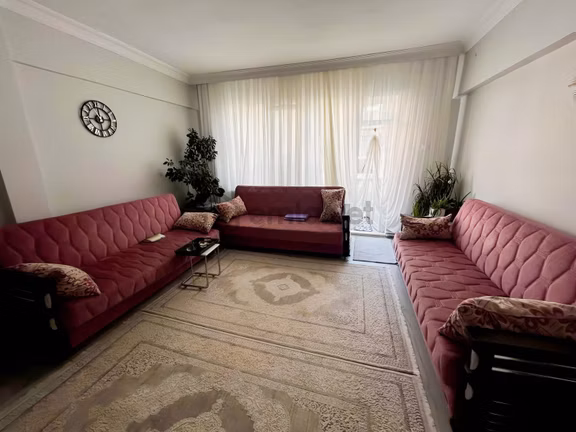 Kıbrıs Caddesi 3+1 Kullanışlı Daire 1