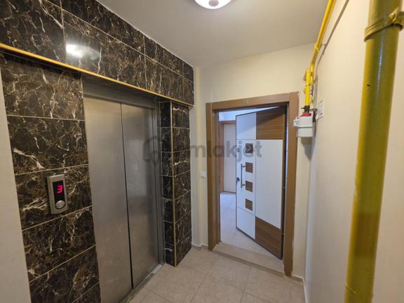 Sarımazı Greenlife Sitesi'nde 3+1 Kiralık Daire 2