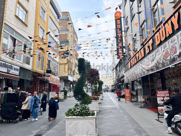 Bağcılar Güneşli Mah Düz Giriş 55m2 Kiralık Dükkan Kullanışlı 1