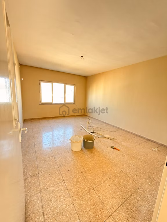 Çelebi'den Diş Hastanesı Civarinda 2+1 Satlık Daire 1