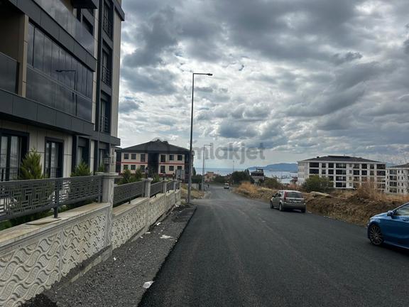 Delux'den Atatürk Mah. Havuzlu Sitede 1+1 Satılık Daire 1