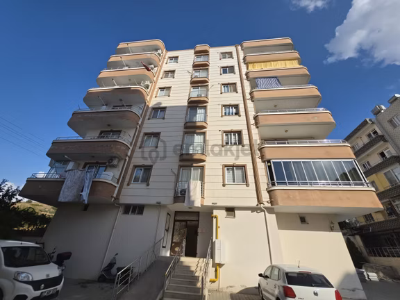 İsmet İnönü Mahallesi'nde 3+1 Satılık Daire 2
