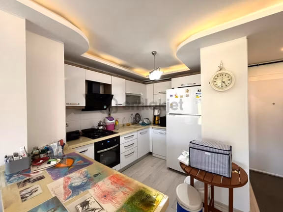 Gümüşden Akçay'da Ön Cephe Arakat Cam Balkonlu Doğalgazlı 1+1 Daire 2