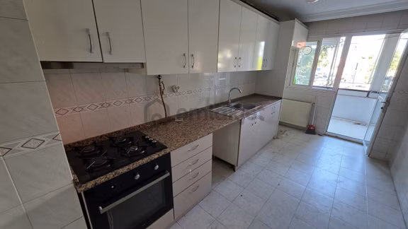 Cadde Üzeri Kaymakamlık Karsısı 3+1 Asansör-otoparklı Daire 2