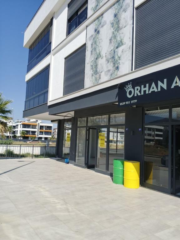 Fen Lisesi Tam Karşısı | Cadde Üzeri | Sıfır | 100 M² Kiralık 1