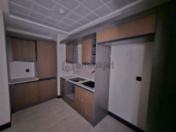 Prestijli Adres! Çetinler Diyarlandta Kiralık 2+1 Sıfır Büro..! 1