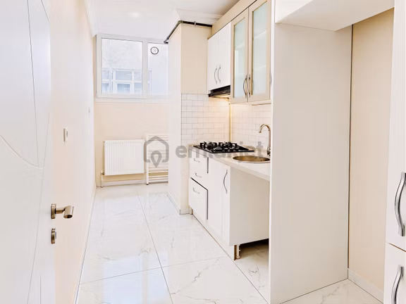 Akalından Akevlerde Deniz Manzaralı, Full Yapılı Kiralık Daire 2