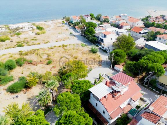 Mordoğan Deniz 86 Sitesinde 4+1 Bahçeli Eşsiz Konumda Yazlık 1
