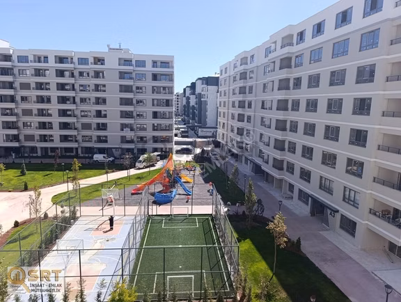Meram Altınmavi Konutları'nda Kiralık Ara Kat 3+1 Daire 2