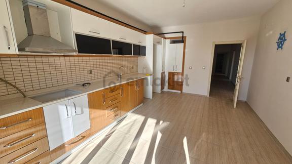 Toros Emlak'tan Selçuk Mah.saklıkent Sit. Memura Kiralık 3+1 Daire 1