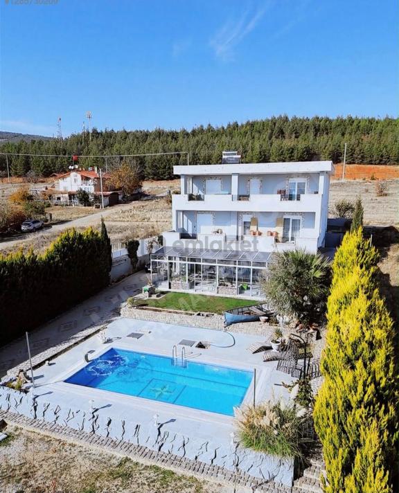 Bayraktepe'de Şok Fiyata Çivril Manzaralı Çivril'de Eşi Benzeri Bulunmayan Ultra Lüks Triplex Villa 1
