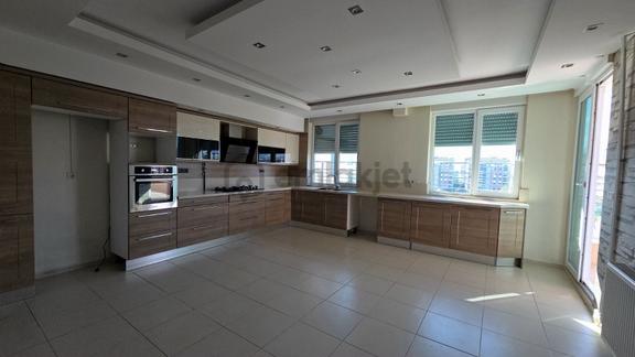 Konyaaltı Uncalı Mah. 230 M² Net 4+1 Lüks Dubleks Geniş Teraslı 2