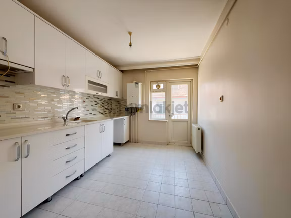 Kuzey Emlak'tan 3+1 Pursaklar Merkez'de Masrafsız Kiralık Daire 1