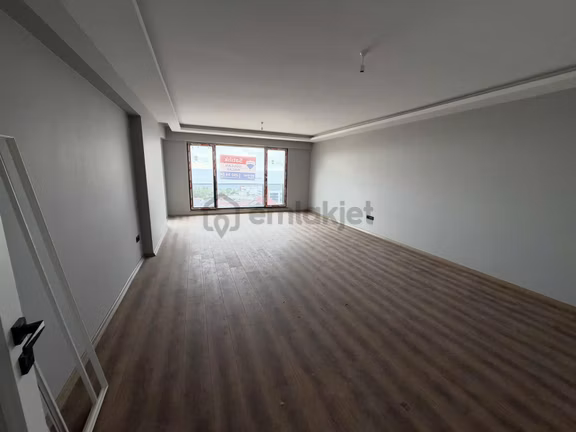 Teyyaredüzünde Deniz Doğa Manzaralı Geniş Ferah Satılık Daire 2