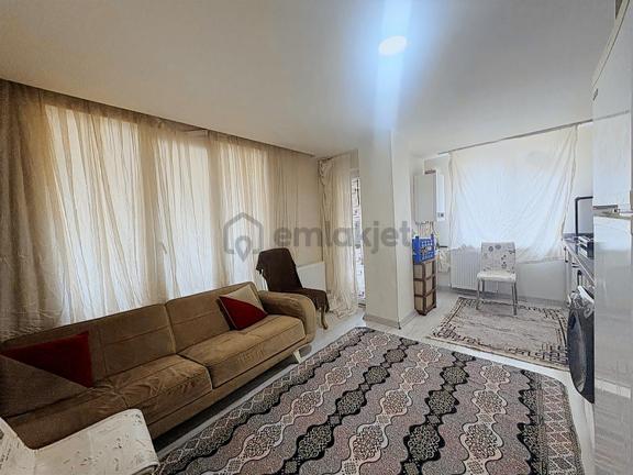 Beylikdüzü'nde Yeni Binada 2+1 Balkonlu Satılık Daire 2