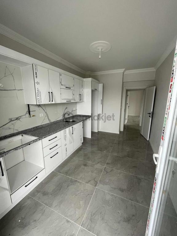 Emlakçe G Y M'den Hanlı Merkez Mahallesinde Satılık 2+1 Daire 1