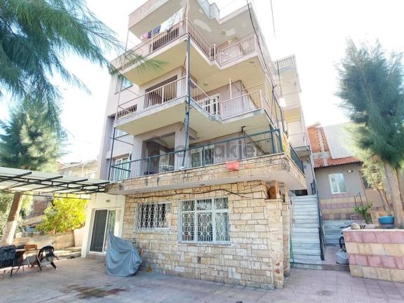 Karşıyaka Cumhuriyet Mah De Full Eşyalı 1+1 Arakat Kiralık Daire 1
