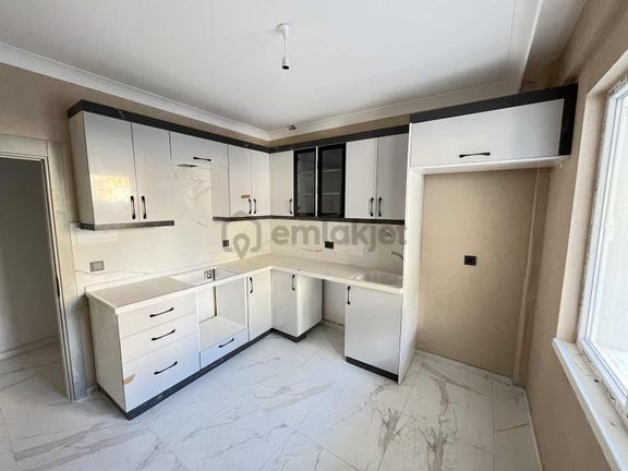 Emsalsiz Fırsat Dairesi Ful + Ful Yapılı Oturuma Hazır 3+1 100m2 1